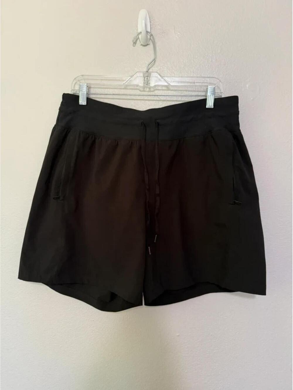 Calia by Carrie underwood size large men’s